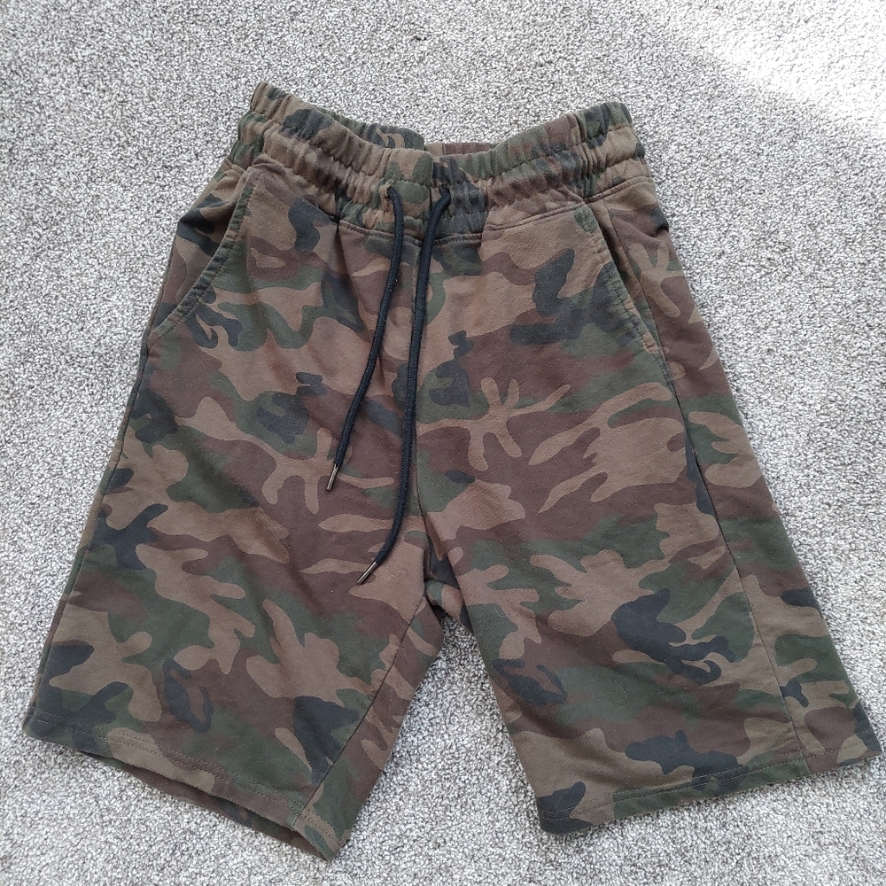 Men's Camo Athleisure Shorts